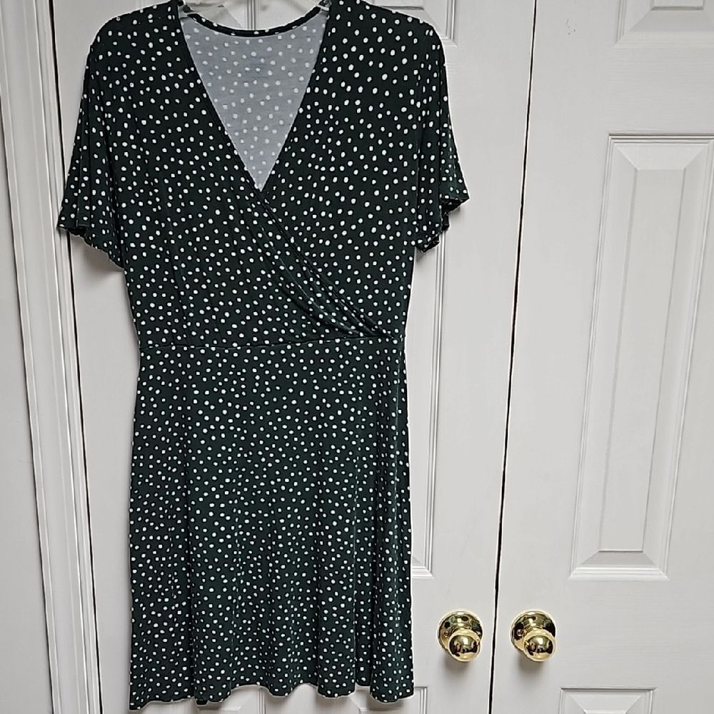 41 Hawthorn womens Large Green Polka Dot Flutter Sleeve V-Neck Midi dress